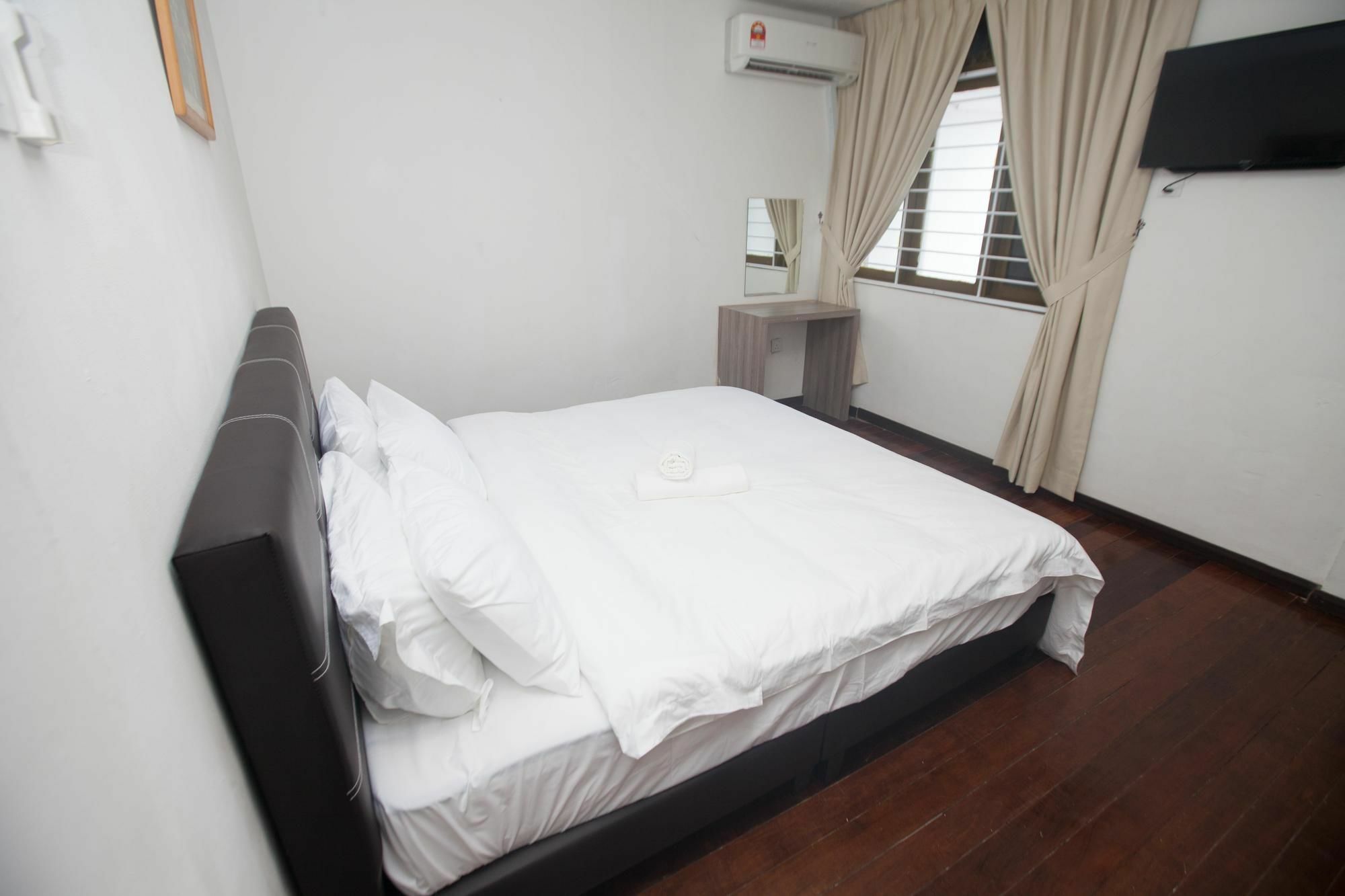 Natol Homestay - London Kuching Extérieur photo